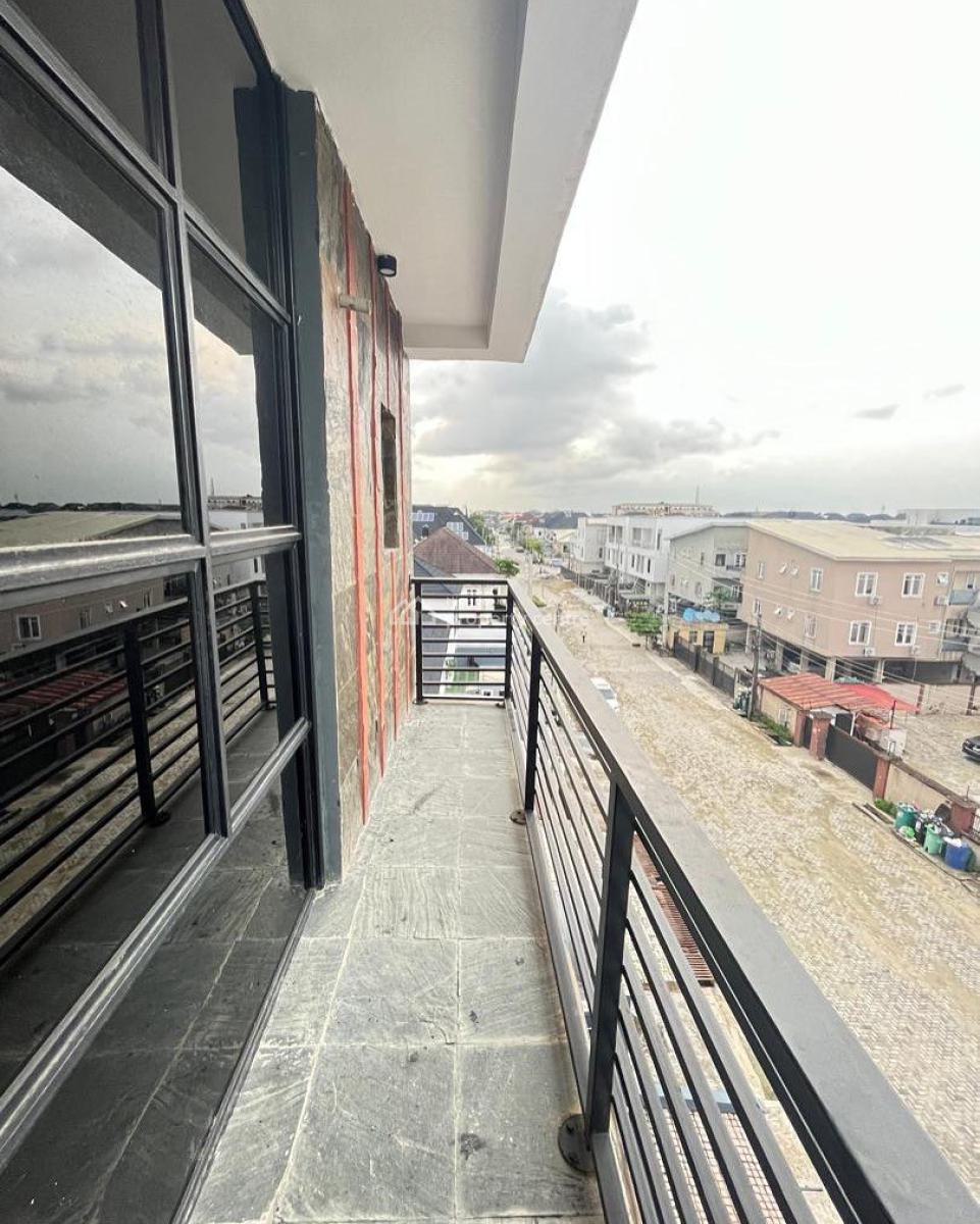 Lovely 2 Bedroom Apartment with Bq, Agungi, Agungi, Lekki, Lagos, Block of Flats for Sale