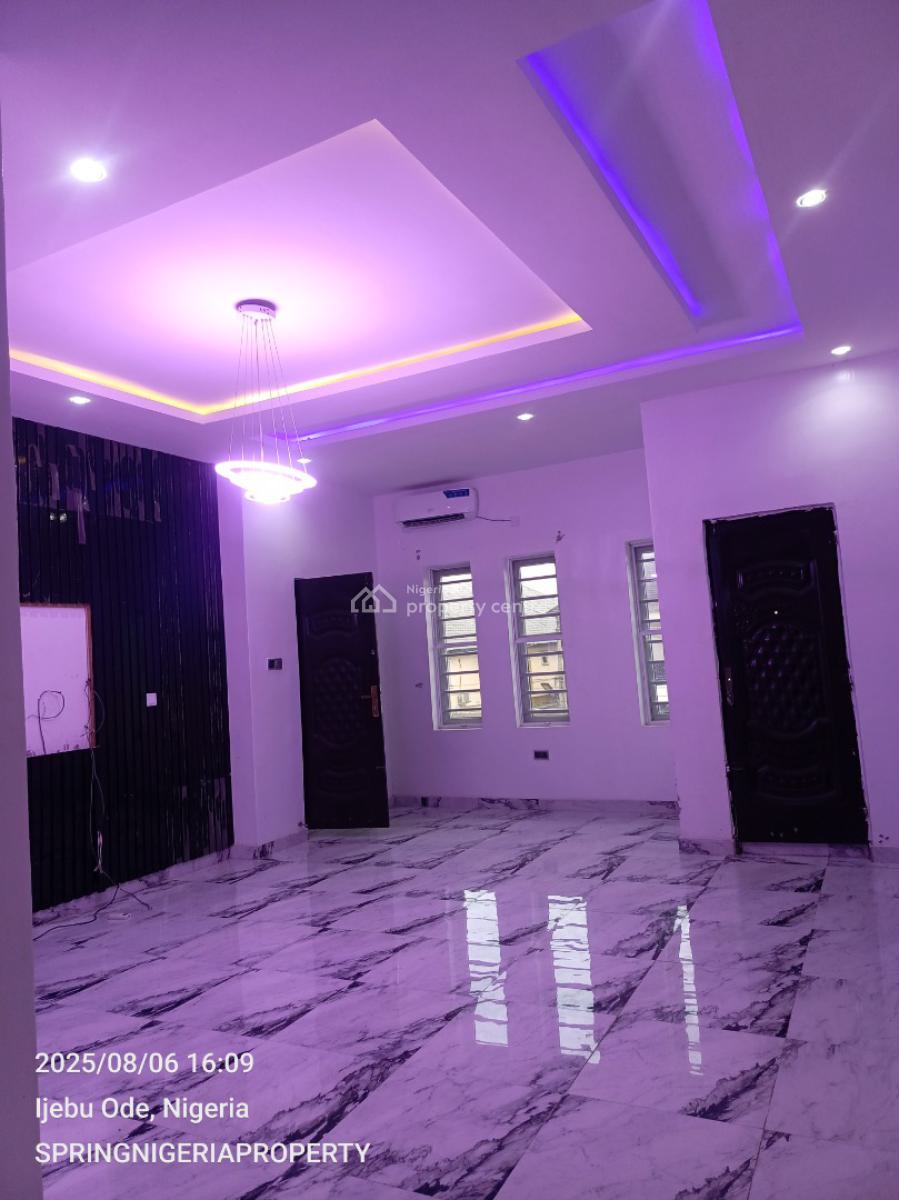 2bedroom Flat Upstairs with Guest Toilet, After Blenco Supermarket, Sangotedo, Ajah, Lagos, Flat / Apartment for Rent