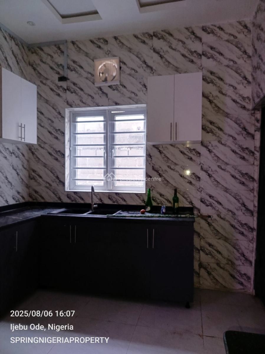 2bedroom Flat Upstairs with Guest Toilet, After Blenco Supermarket, Sangotedo, Ajah, Lagos, Flat / Apartment for Rent