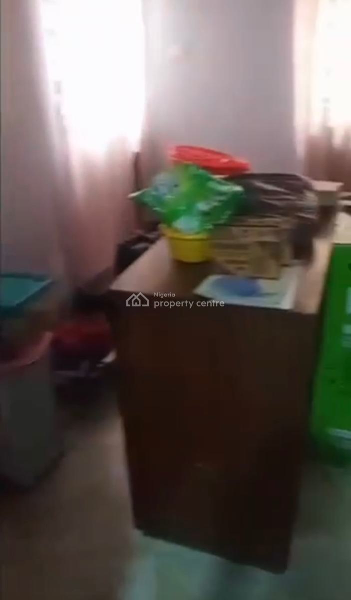 a Standard Modern 3 Bedroom Flat, Bode Thomas, Surulere, Lagos, Flat / Apartment for Sale