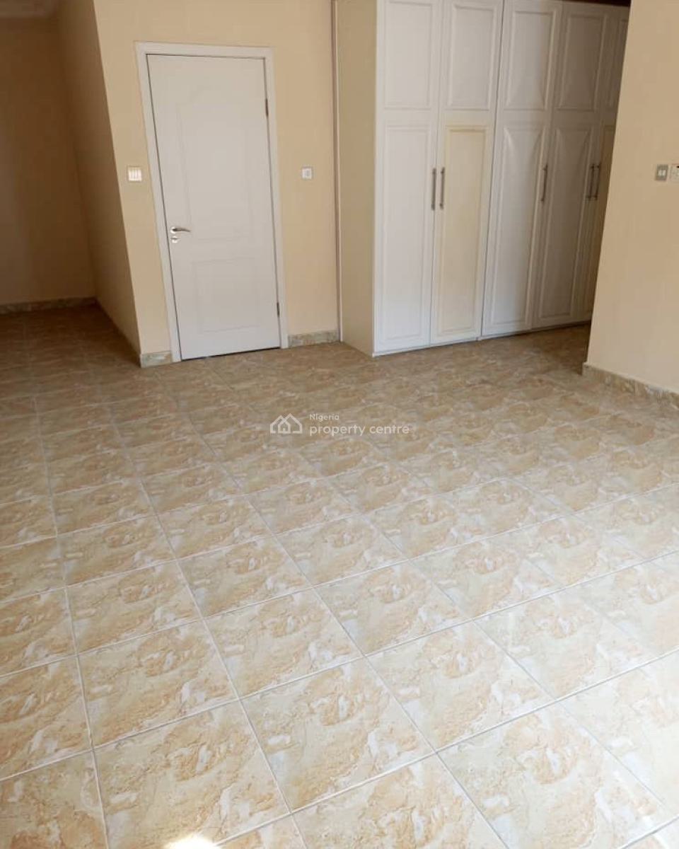 Spacious 4 Bedroom Terrace Duplex with Bq, Osapa, Lekki, Lagos, Terraced Duplex for Rent