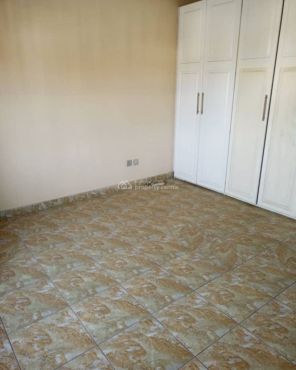 Spacious 4 Bedroom Terrace Duplex with Bq, Osapa, Lekki, Lagos, Terraced Duplex for Rent