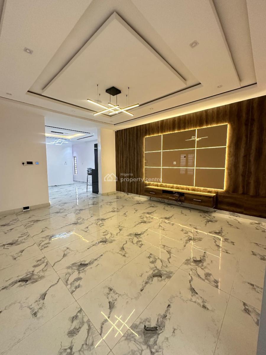 Uniquely-built Spacious 5 Bedroom Fully Detached Duplex with Bq, Rooft, Chevron, Lekki, Lagos, Detached Duplex for Sale