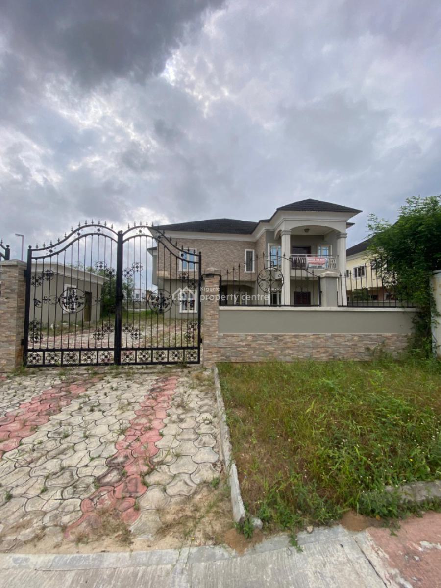 4 Bedroom Apartment with Bq 2 Unit, Royal Garden, Ajiwe, Ajah, Lagos, Flat / Apartment for Rent