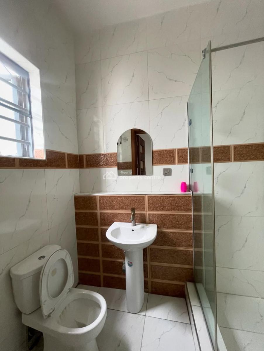 Neatly Used 5 Bedroom Detached House, Osapa, Lekki, Lagos, Detached Duplex for Rent