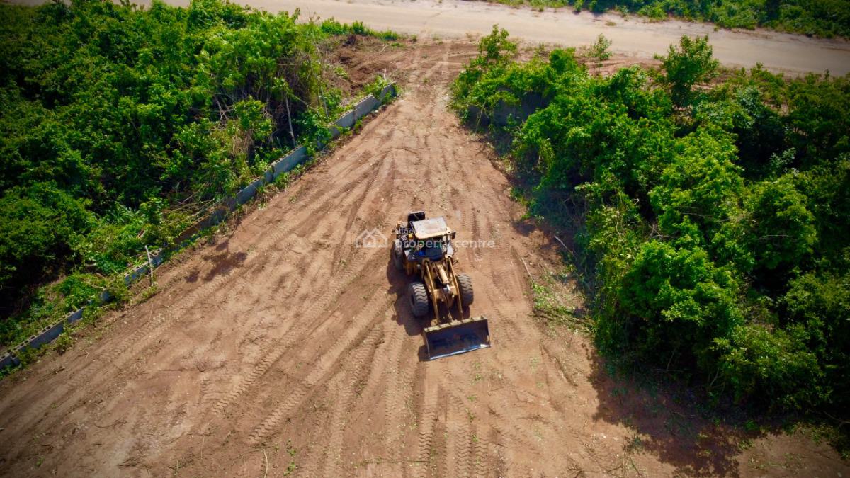 Land, Agbowa Opposite The Ijebu Ode Express, Ikorodu, Lagos, Commercial Land for Sale