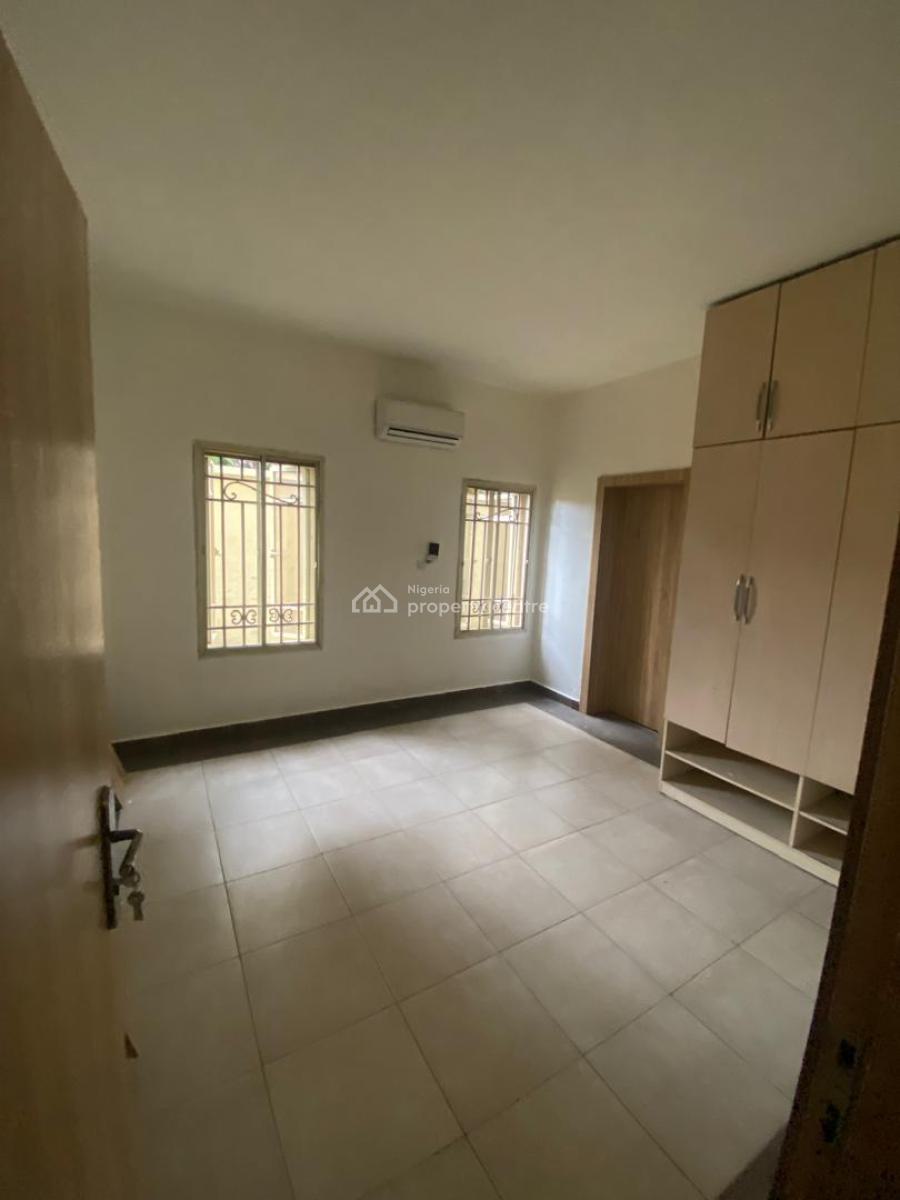 Newly Revamped Serviced 3 Bedroom Apartment with Bq in Lekki Right, Off Tf Kuboye Road By Oniru Market Vi, Lekki Phase 1, Lekki, Lagos, Flat / Apartment for Rent