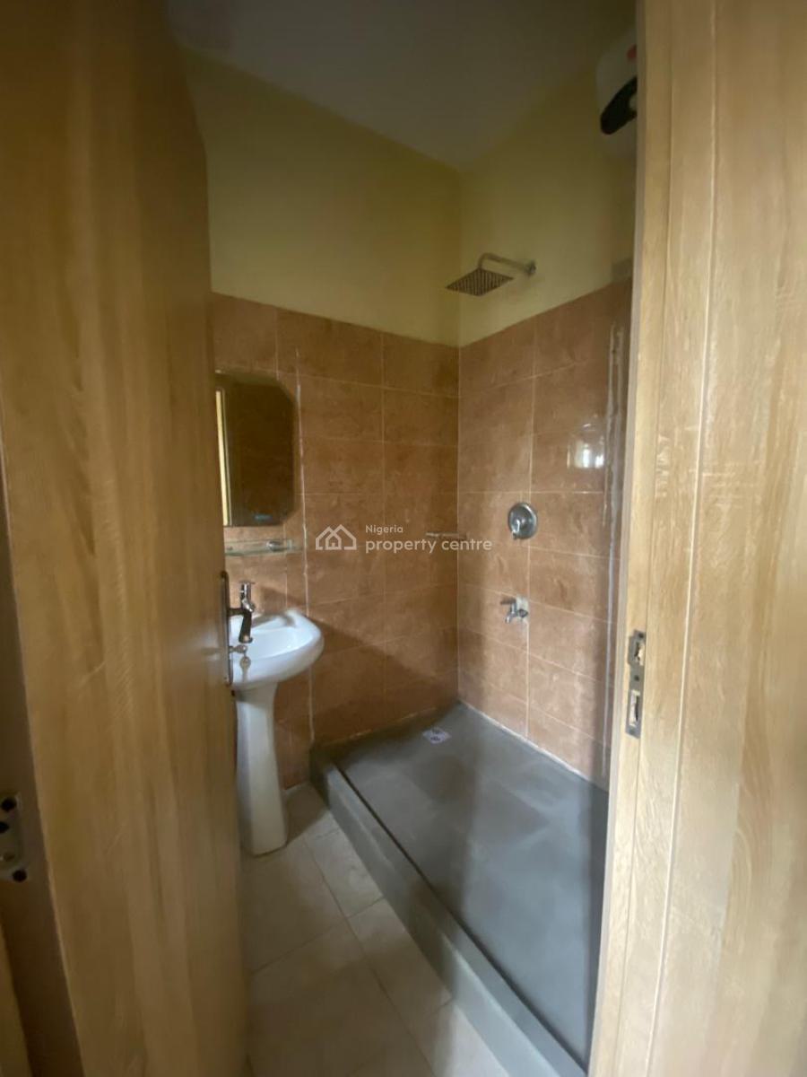 Newly Revamped Serviced 3 Bedroom Apartment with Bq in Lekki Right, Off Tf Kuboye Road By Oniru Market Vi, Lekki Phase 1, Lekki, Lagos, Flat / Apartment for Rent
