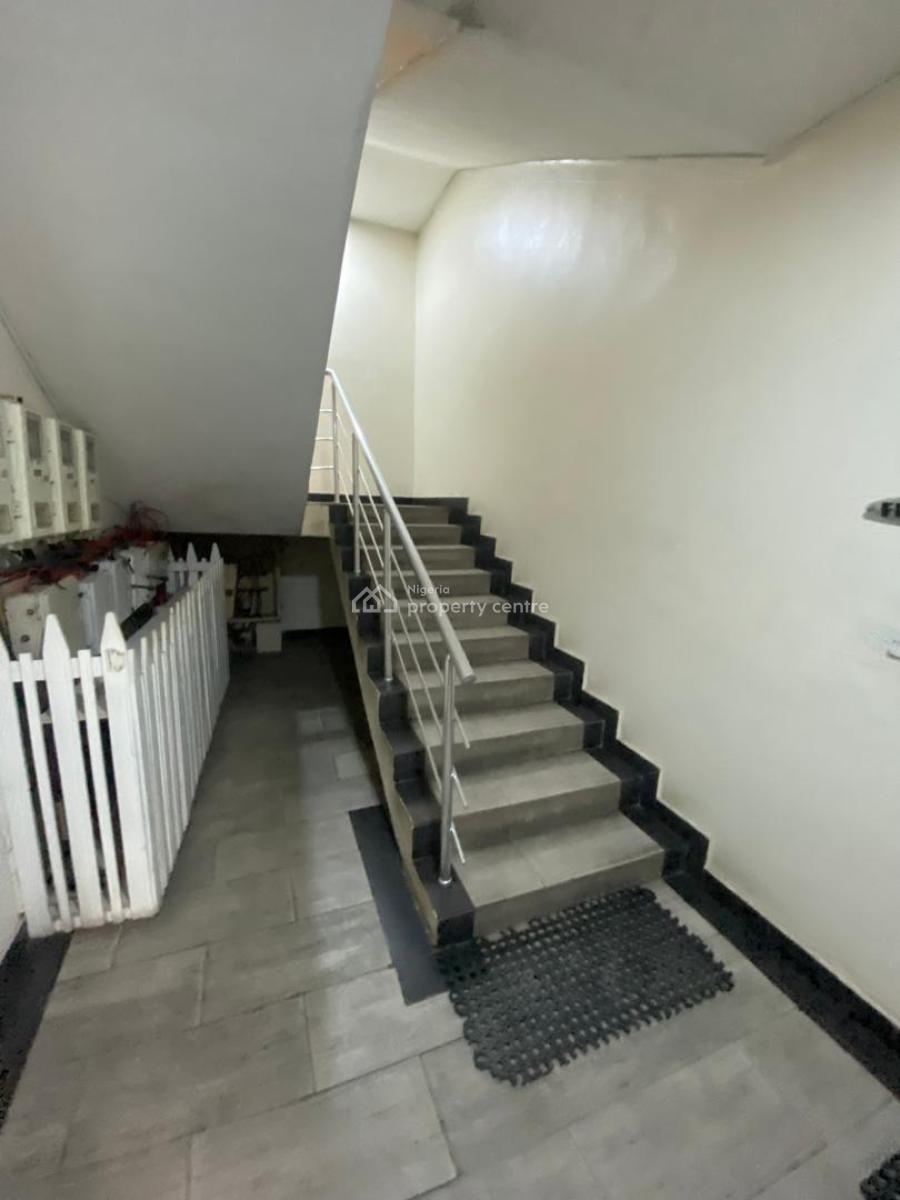 Newly Revamped Serviced 3 Bedroom Apartment with Bq in Lekki Right, Off Tf Kuboye Road By Oniru Market Vi, Lekki Phase 1, Lekki, Lagos, Flat / Apartment for Rent