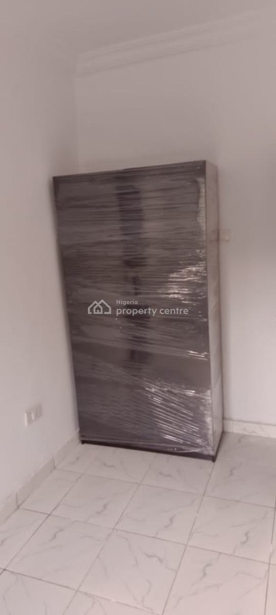 a Luxury 2 Bedroom Flat, Mobil Road, Lekki Phase 2, Lekki, Lagos, Flat / Apartment for Rent