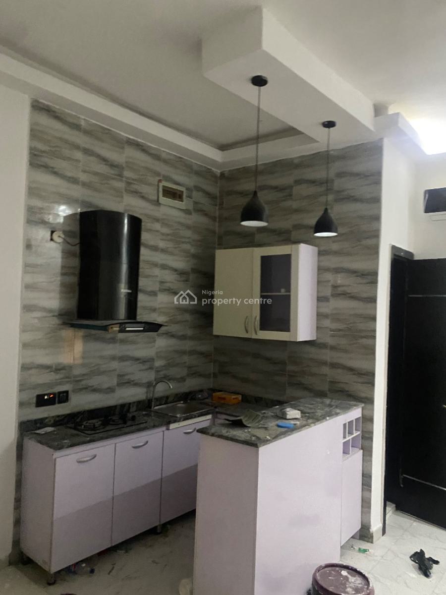 Clean 1 Bedroom (miniflat), Off Alpha Beach Road., Igbo Efon, Lekki, Lagos, Mini Flat (room and Parlour) for Rent