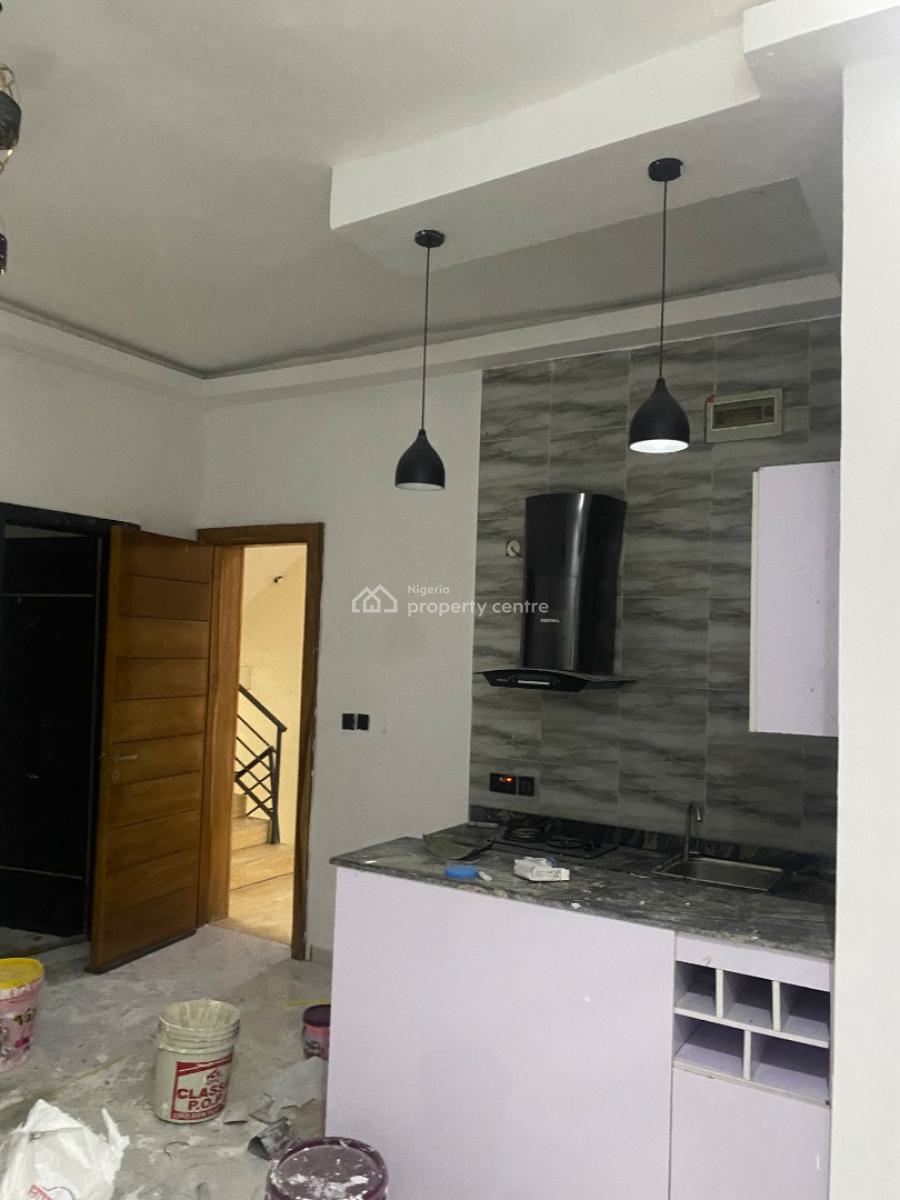 Clean 1 Bedroom (miniflat), Off Alpha Beach Road., Igbo Efon, Lekki, Lagos, Mini Flat (room and Parlour) for Rent
