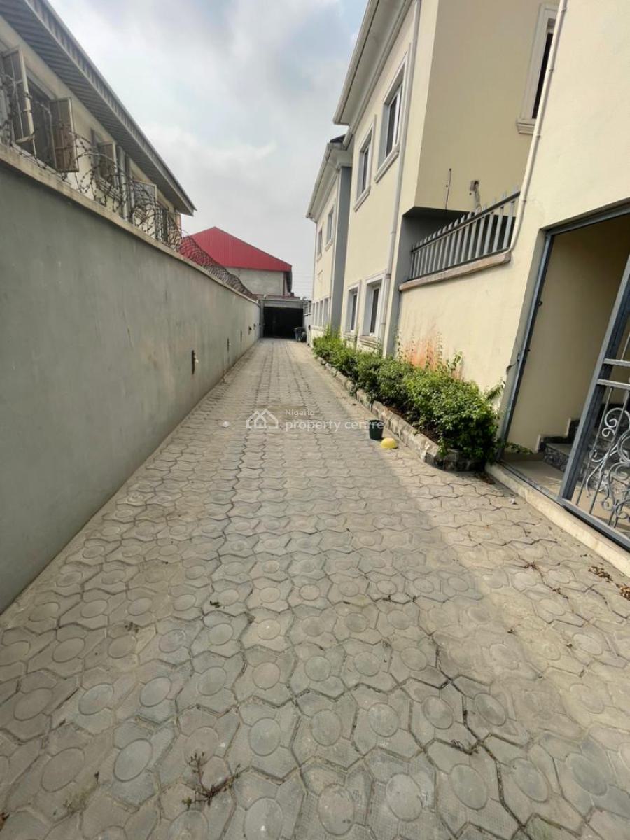 Spacious 3 Bedroom Apartment in Serene Location, Behind Lagos Business School, After Abraham Adesanya, Ajah, Lagos, Flat / Apartment for Rent