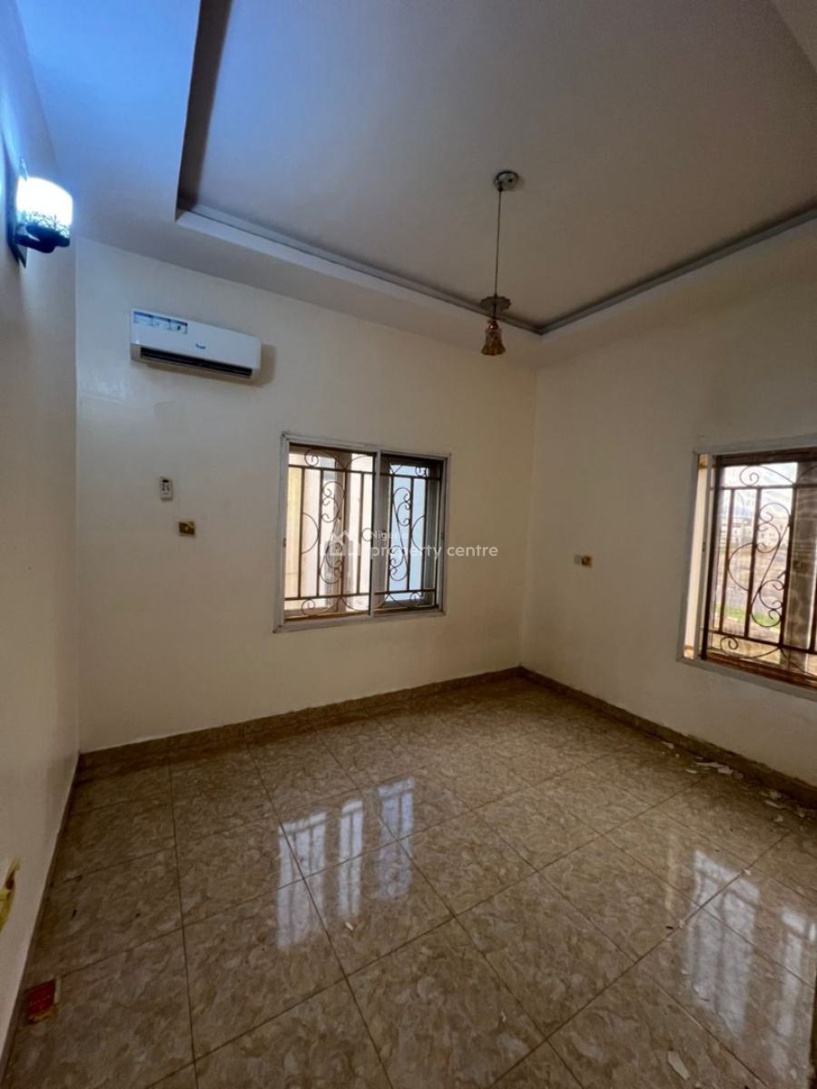 Renovated Air-conditioned 4 Bedroom Semi-detached Duplex with Bq, in an Estate at, Kado, Abuja, Semi-detached Duplex for Rent