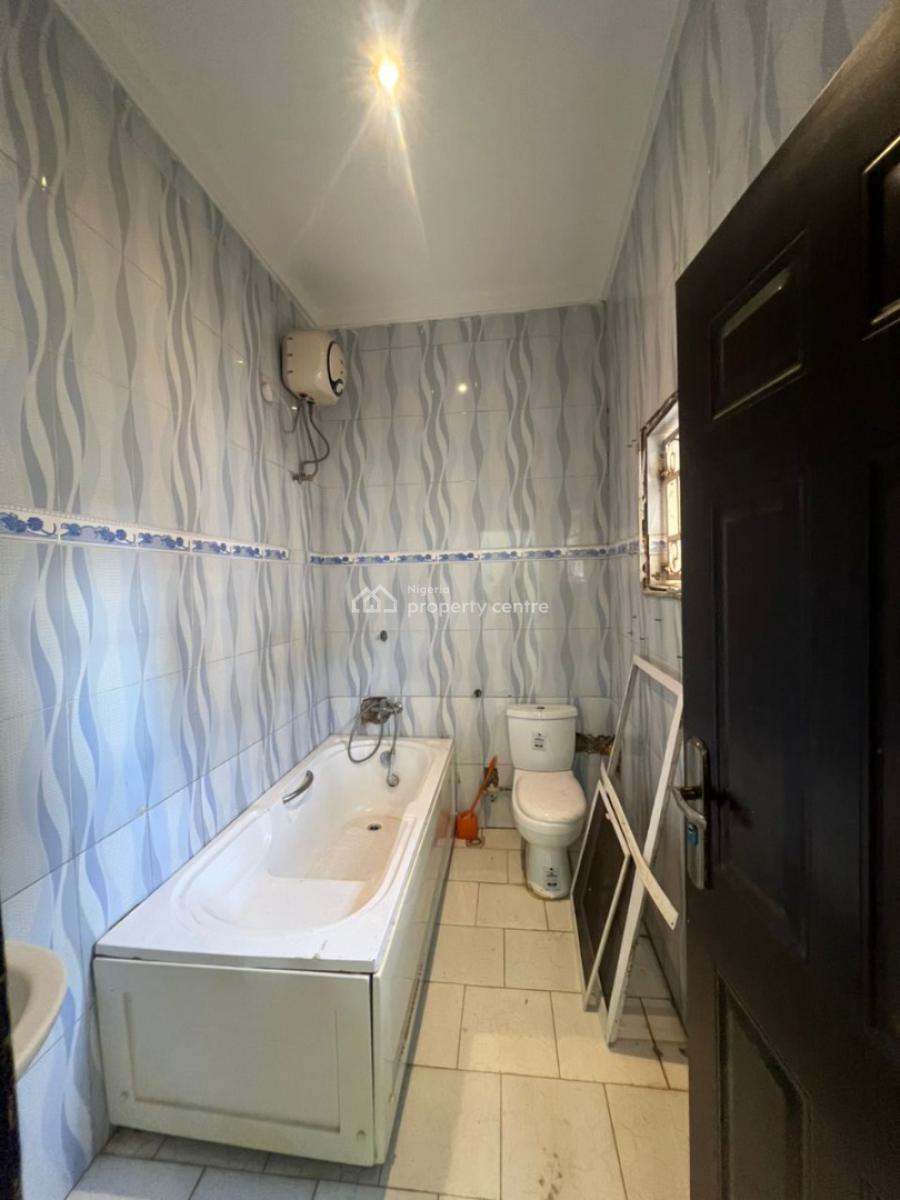 Renovated Air-conditioned 4 Bedroom Semi-detached Duplex with Bq, in an Estate at, Kado, Abuja, Semi-detached Duplex for Rent
