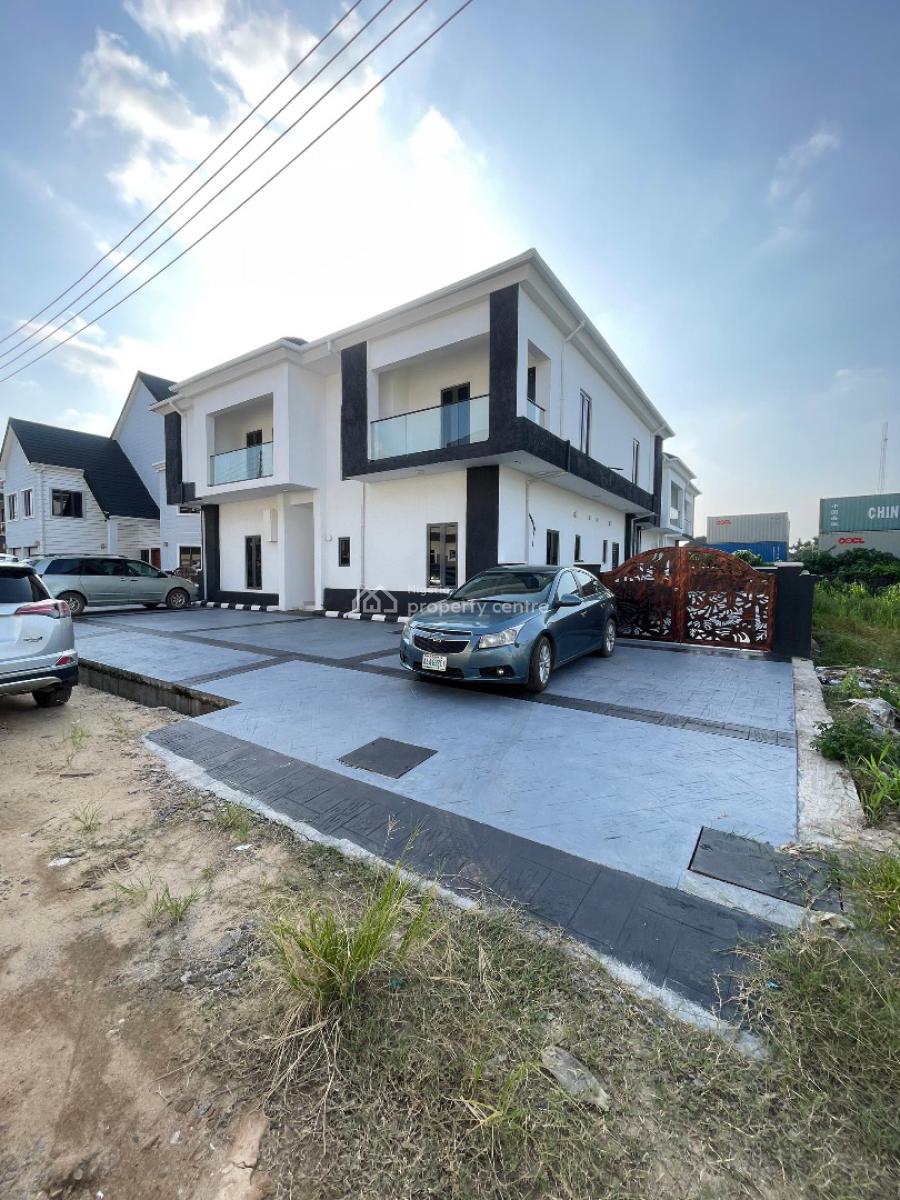 Beautiful 5 Bedroom Fully Detached Duplex with Bq, Yaba, Lagos, Detached Duplex for Sale