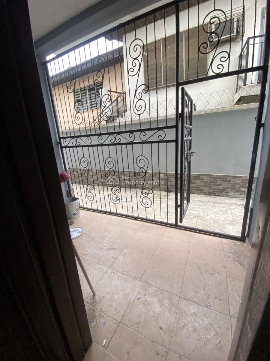 Sharp 2 Bedroom Apartment, Ago Palace, Isolo, Lagos, Flat / Apartment for Rent