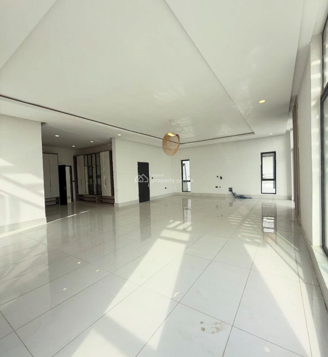 8 Bedroom Mansion, Asokoro District, Abuja, Detached Duplex for Sale