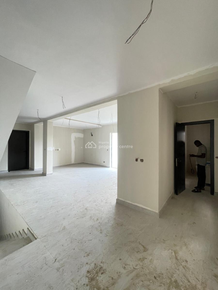Stunning 4 Bedroom Terrace Duplex with Bq, Obanikoro, Shomolu, Lagos, Terraced Duplex for Sale