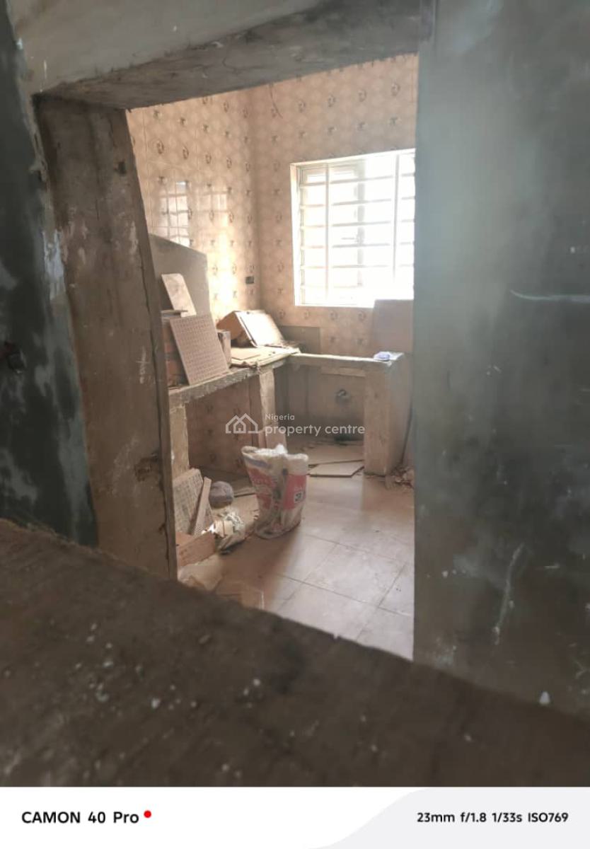 Luxurious  2 Bedroom Duplex with Nice Fittings, Omole Phase 2, Ikeja, Lagos, House for Rent