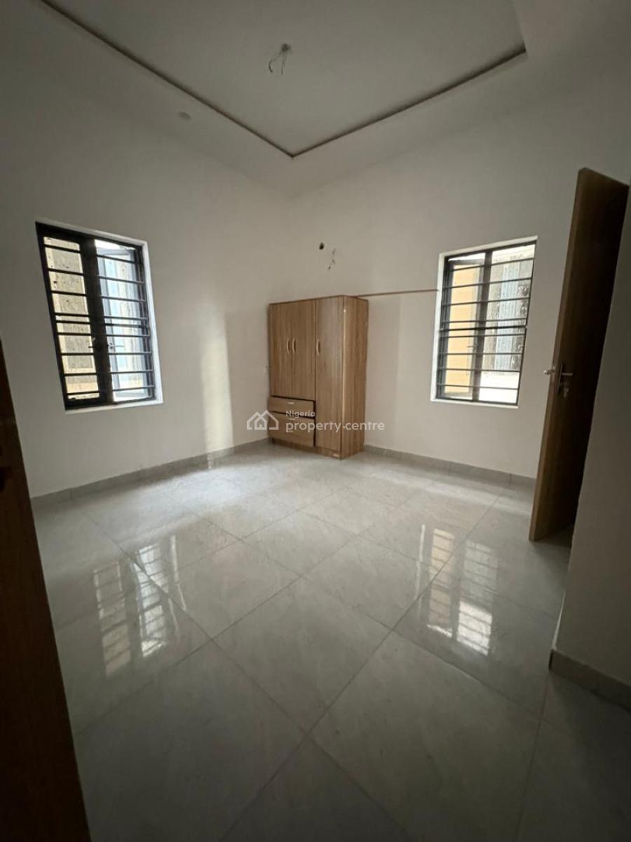 Standard Single Room Selfcontain Duplex  Shared Apt (semi Master), Orchid Road Lekki Royal Pine Estate, Lekki, Lagos, Self Contain (single Rooms) for Rent