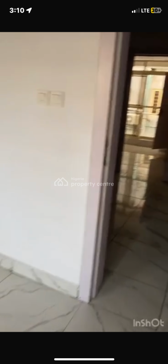 4 Bedroom Terrace Duplex in a Secured Estate, Olaleye Estste, Iponri, Surulere, Lagos, Terraced Duplex for Rent