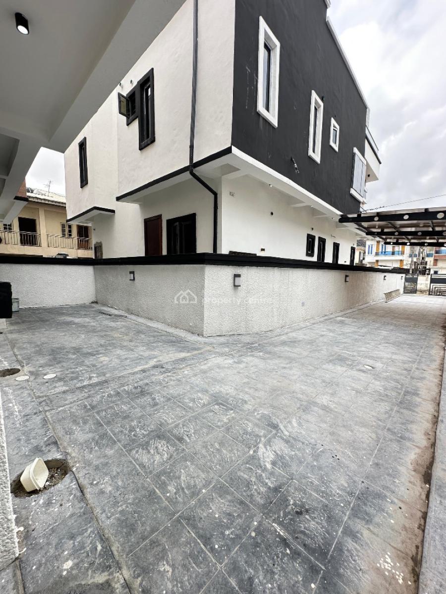 Contemporary Spacious 4 Bedroom Semi-detached Duplex with Bq, Chevron, Lekki, Lagos, Semi-detached Duplex for Sale