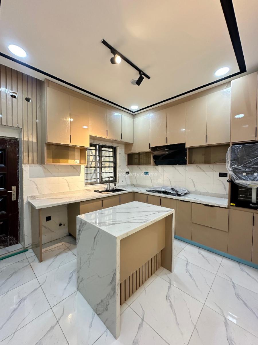 Contemporary Spacious 4 Bedroom Semi-detached Duplex with Bq, Chevron, Lekki, Lagos, Semi-detached Duplex for Sale