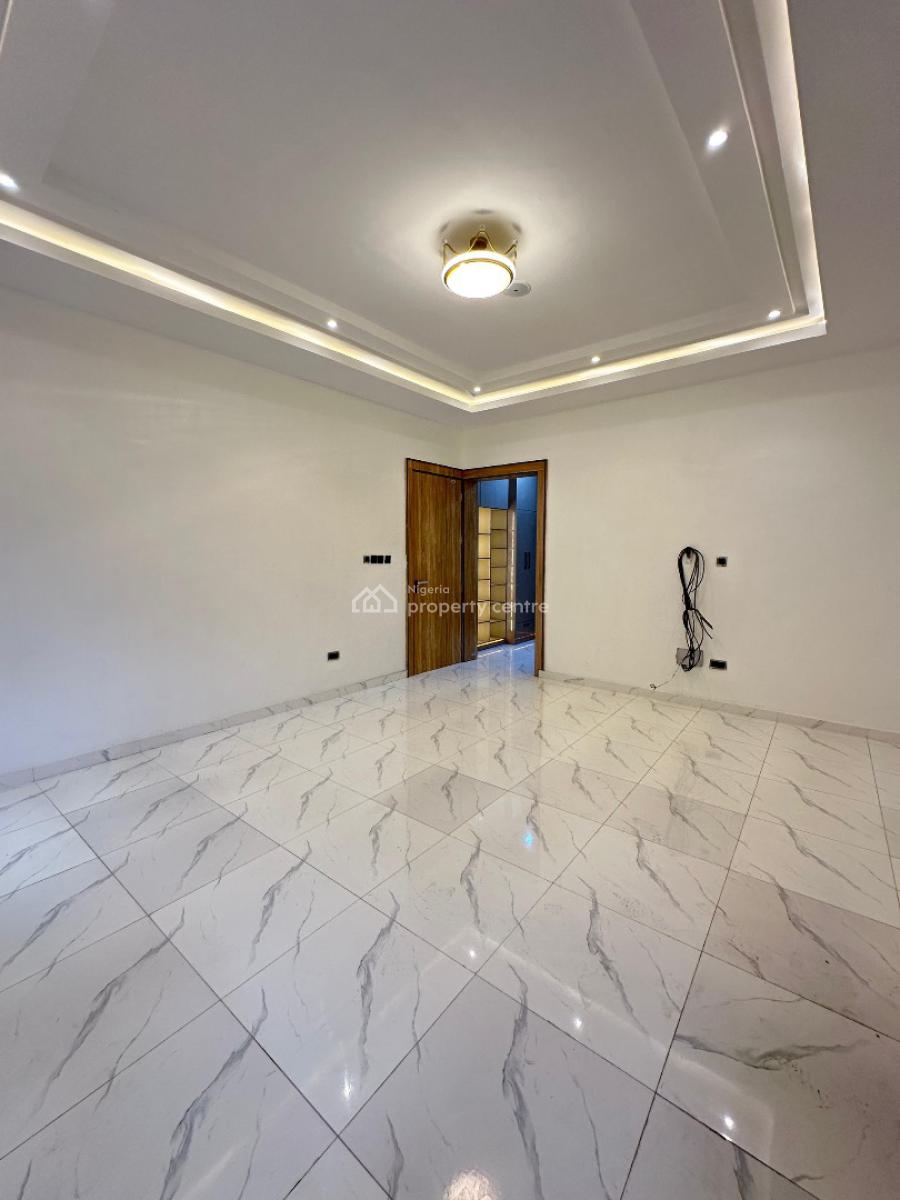 Contemporary Spacious 4 Bedroom Semi-detached Duplex with Bq, Chevron, Lekki, Lagos, Semi-detached Duplex for Sale