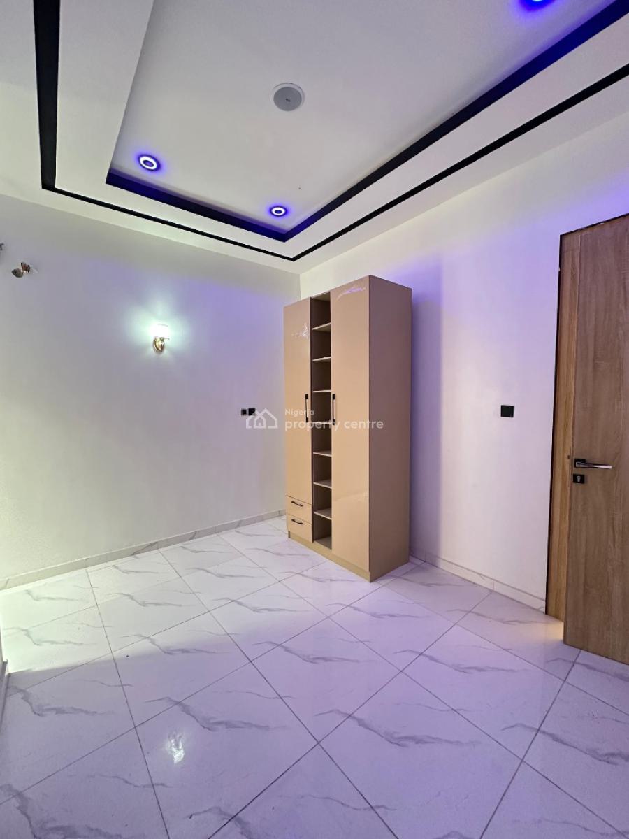 Contemporary Spacious 4 Bedroom Semi-detached Duplex with Bq, Chevron, Lekki, Lagos, Semi-detached Duplex for Sale