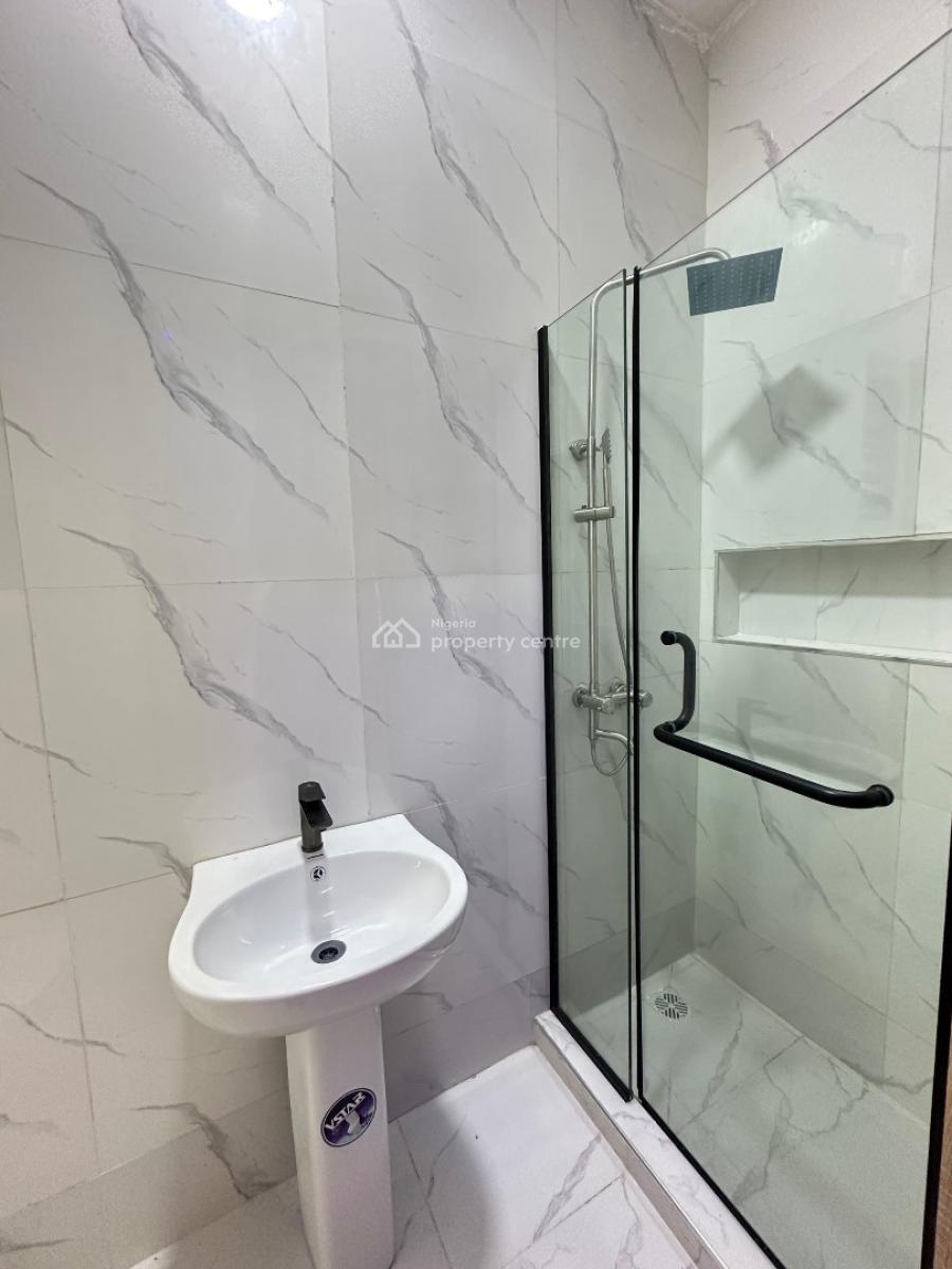 Contemporary Spacious 4 Bedroom Semi-detached Duplex with Bq, Chevron, Lekki, Lagos, Semi-detached Duplex for Sale