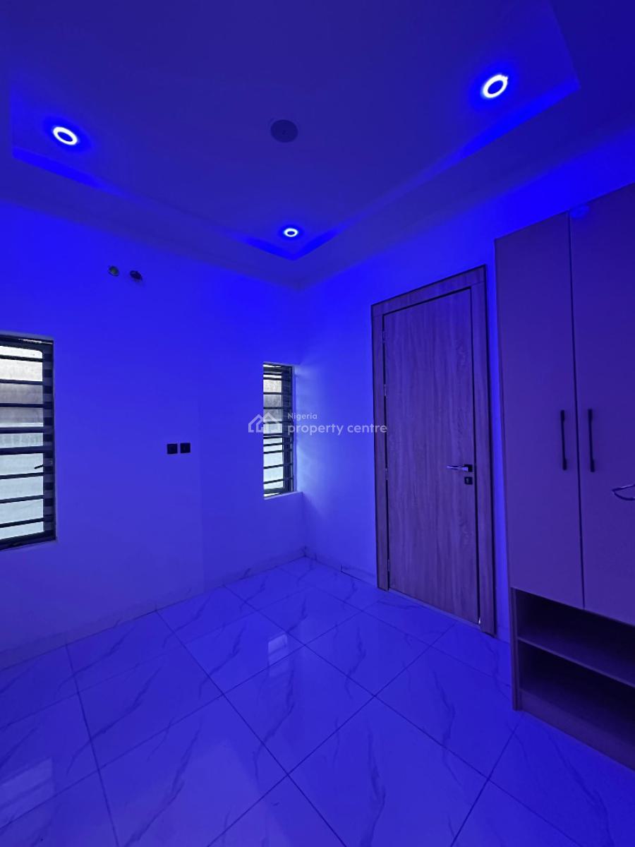 Contemporary Spacious 4 Bedroom Semi-detached Duplex with Bq, Chevron, Lekki, Lagos, Semi-detached Duplex for Sale