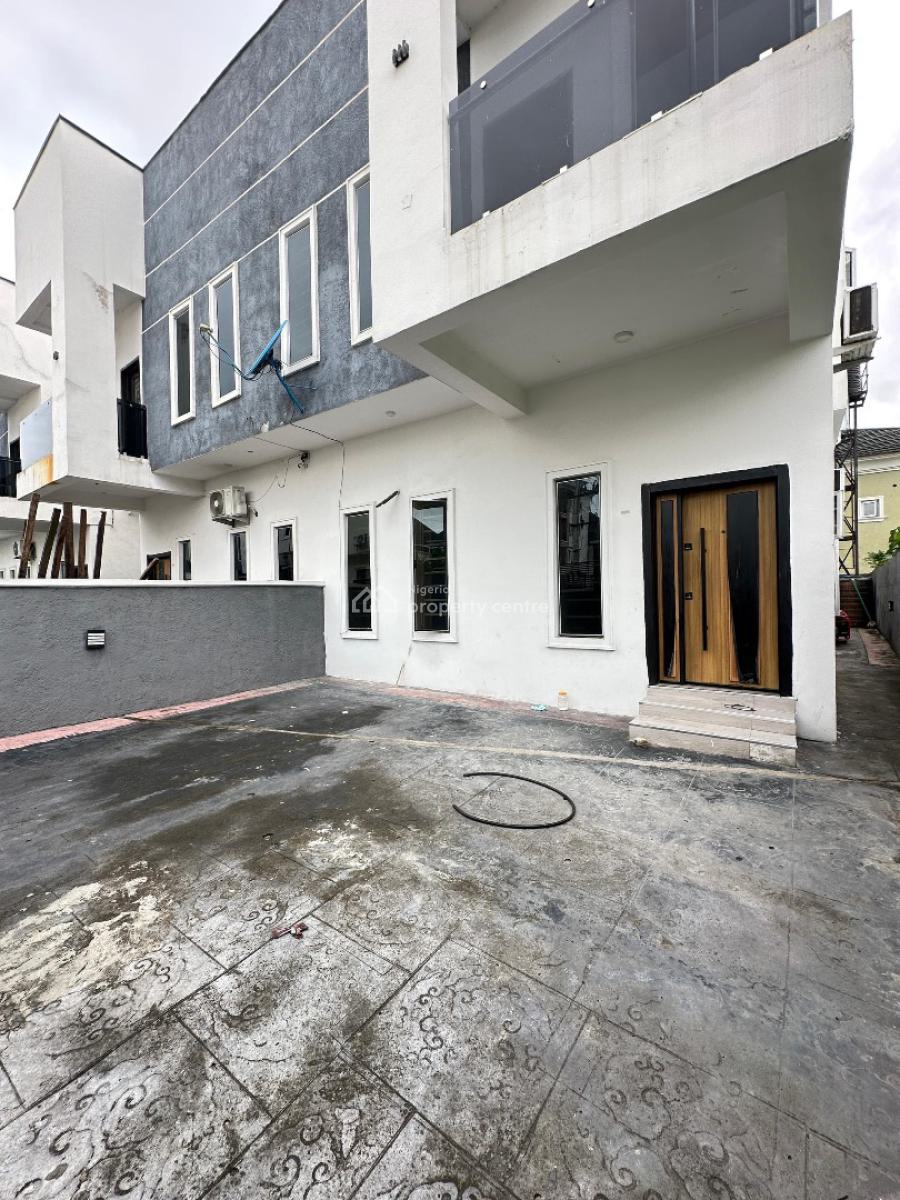 Spacious 4 Bedroom Semi-detached Duplex with Bq, Chevron, Lekki, Lagos, Semi-detached Duplex for Sale