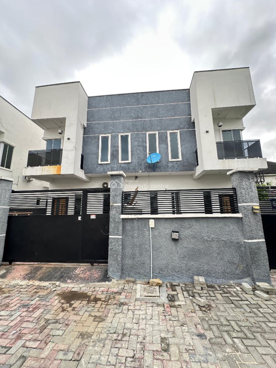 Spacious 4 Bedroom Semi-detached Duplex with Bq, Chevron, Lekki, Lagos, Semi-detached Duplex for Sale