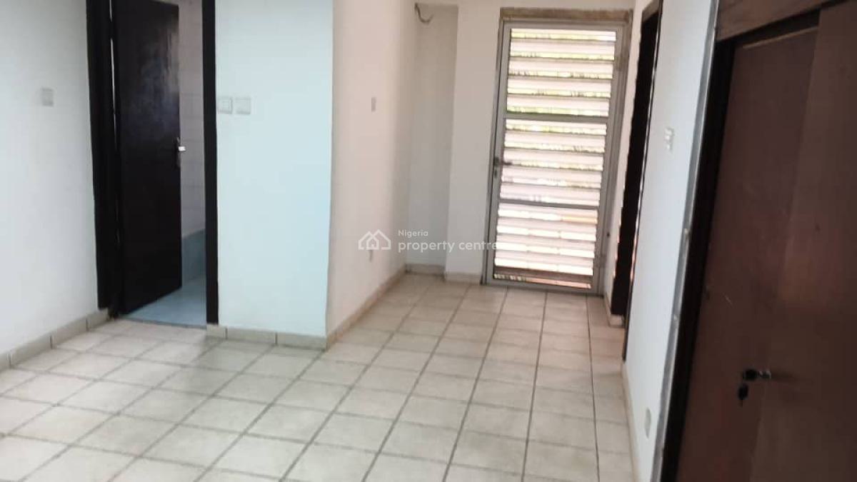 5 Bedroom Detached House in Ikoyi, 2nd Avenue, Ikoyi, Lagos, Detached Duplex for Sale