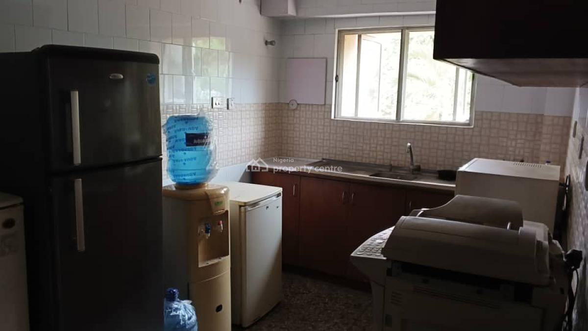 5 Bedroom Detached House in Ikoyi, 2nd Avenue, Ikoyi, Lagos, Detached Duplex for Sale