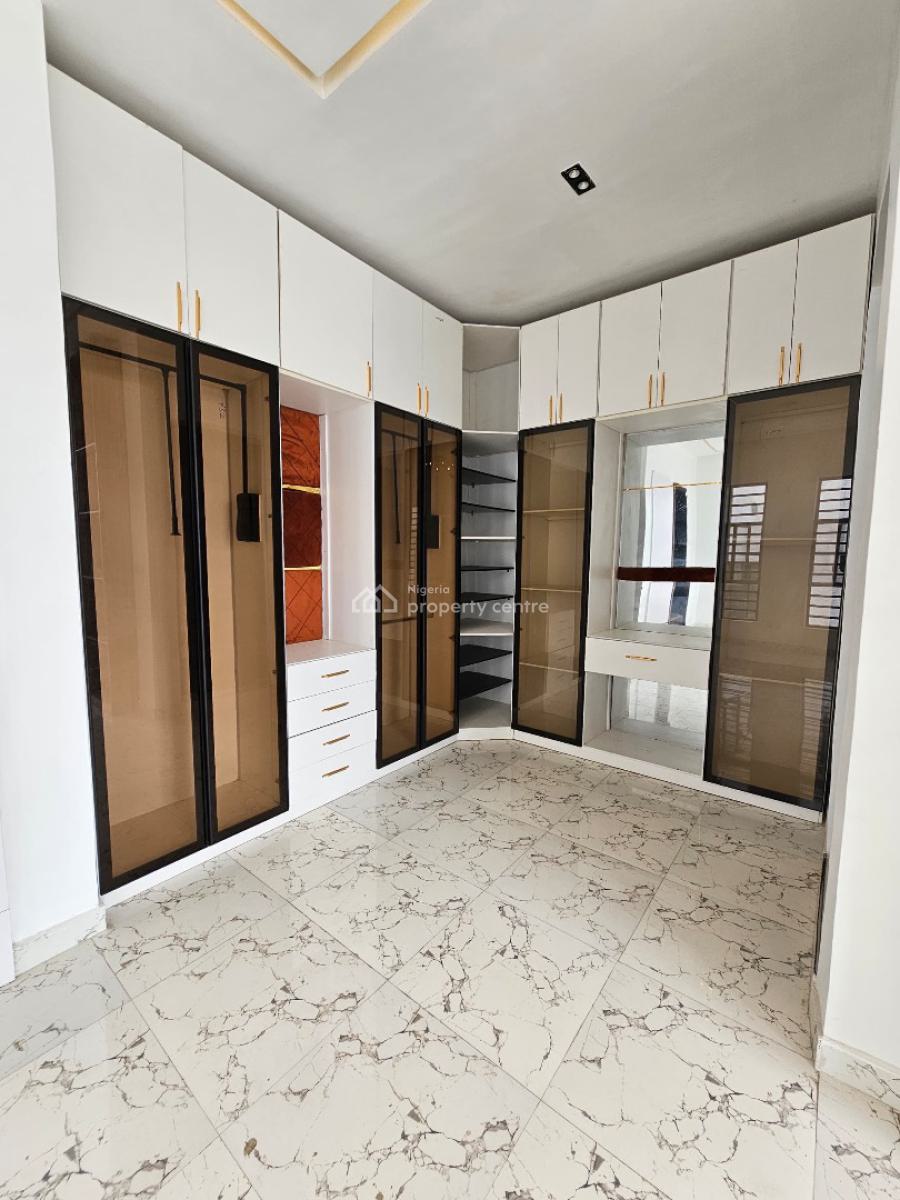 Clean & Luxurious  5 Bedroom Fully Detached Duplex with Bq, Pool, Chevron, Lekki, Lagos, Detached Duplex for Sale