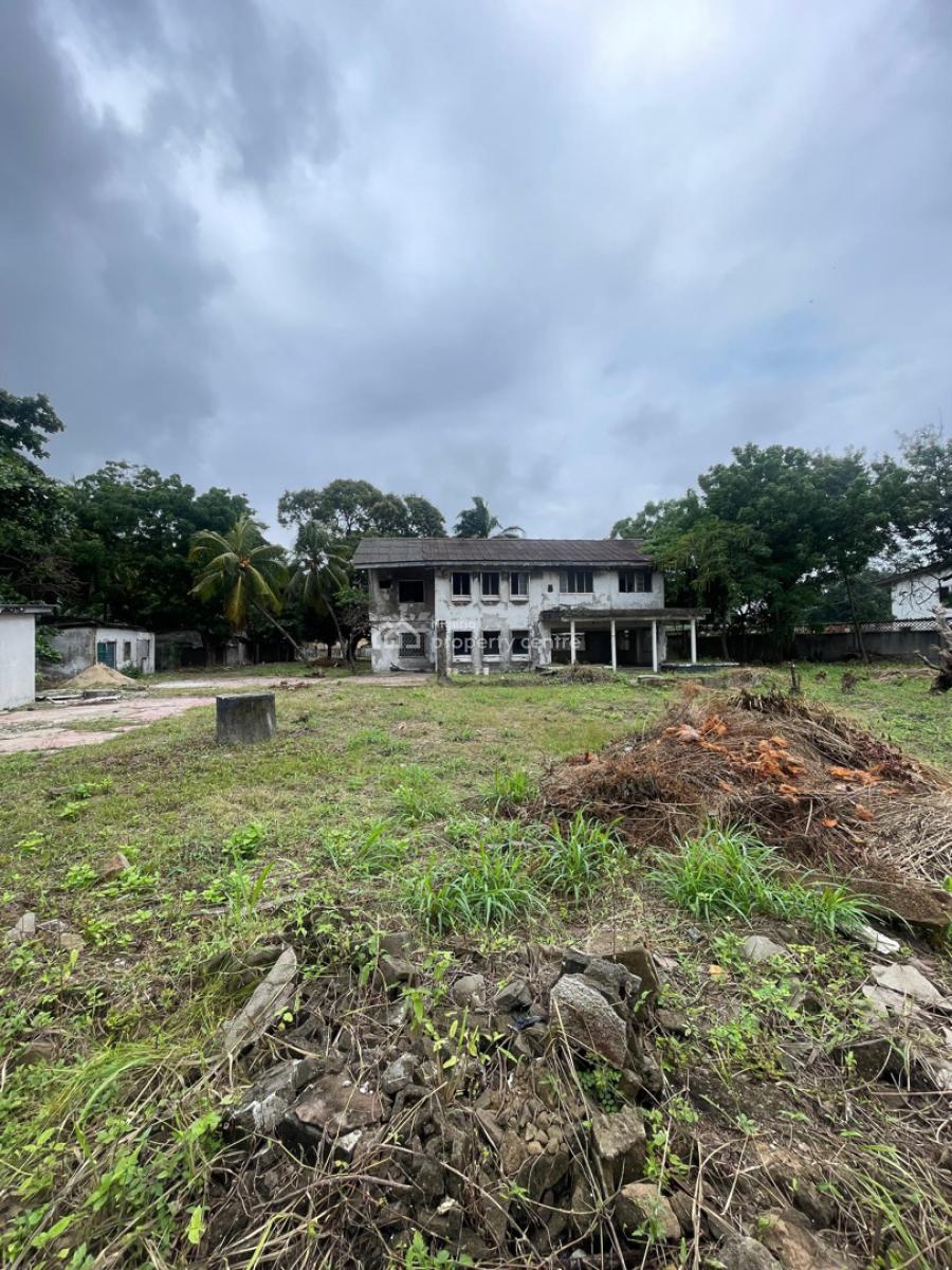 a Buy and Build in a Well Interlocked Area, Perfect for Residential an, Gra Apapa, Gra, Apapa, Lagos, Mixed-use Land for Sale