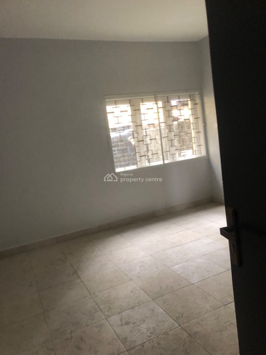 Standard 3 Bedroom Flat (self Compound) for Commercial Use  Or Residential, Eric Moore Road, Bode Thomas, Surulere, Lagos, House for Rent