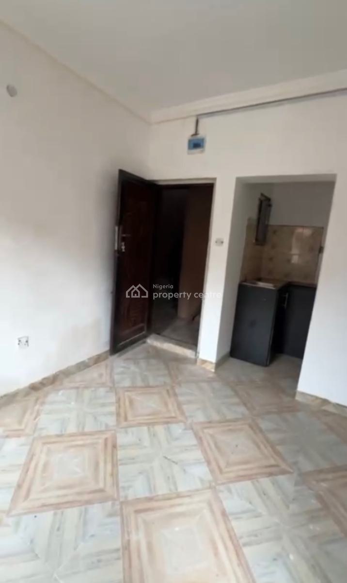 Mini Flat, Off Morroco, Shomolu, Lagos, Mini Flat (room and Parlour) for Rent