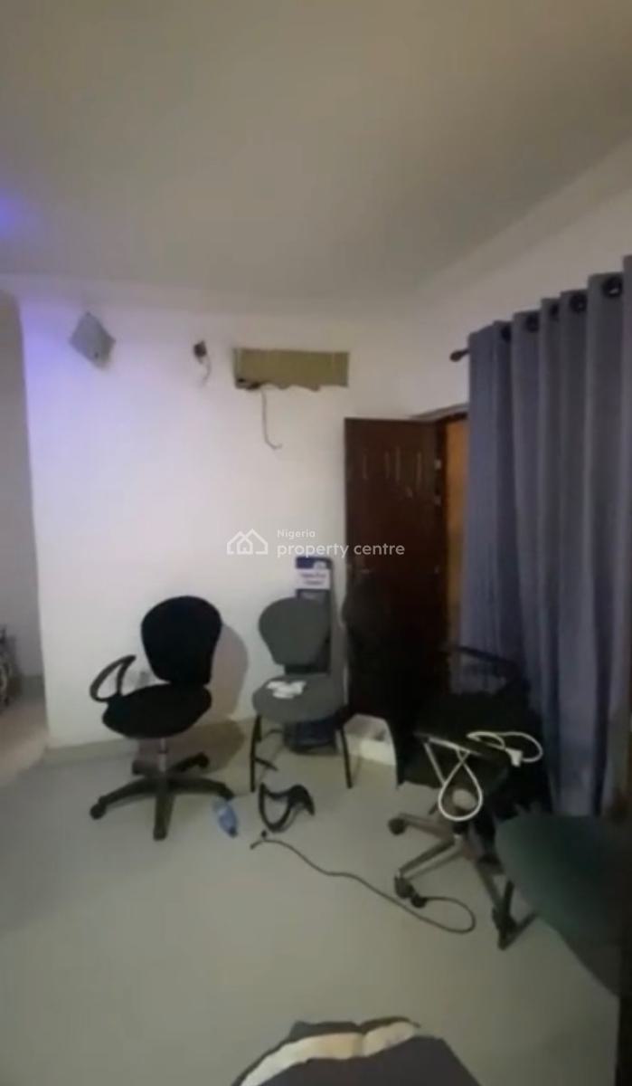 Serviced 2 Bedroom Up Flat with Wardrobe,kitchen Cabinets and So on, New-garage, Gbagada, Lagos, Flat / Apartment for Rent