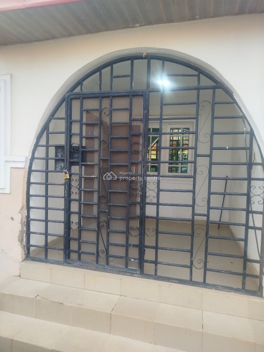 Specious Three Bedroom Apartment, Main Wuye, Wuye, Abuja, Flat / Apartment for Rent