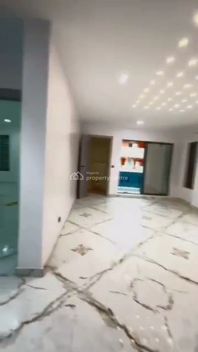 Fully Serviced 2bedroom Flat Ensuit, Off Admiralty Way, Lekki Phase 1, Lekki, Lagos, Flat / Apartment for Rent