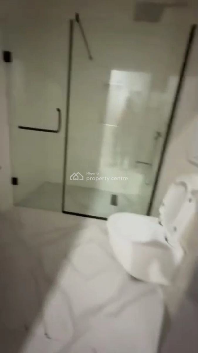 Fully Serviced 2bedroom Flat Ensuit, Off Admiralty Way, Lekki Phase 1, Lekki, Lagos, Flat / Apartment for Rent