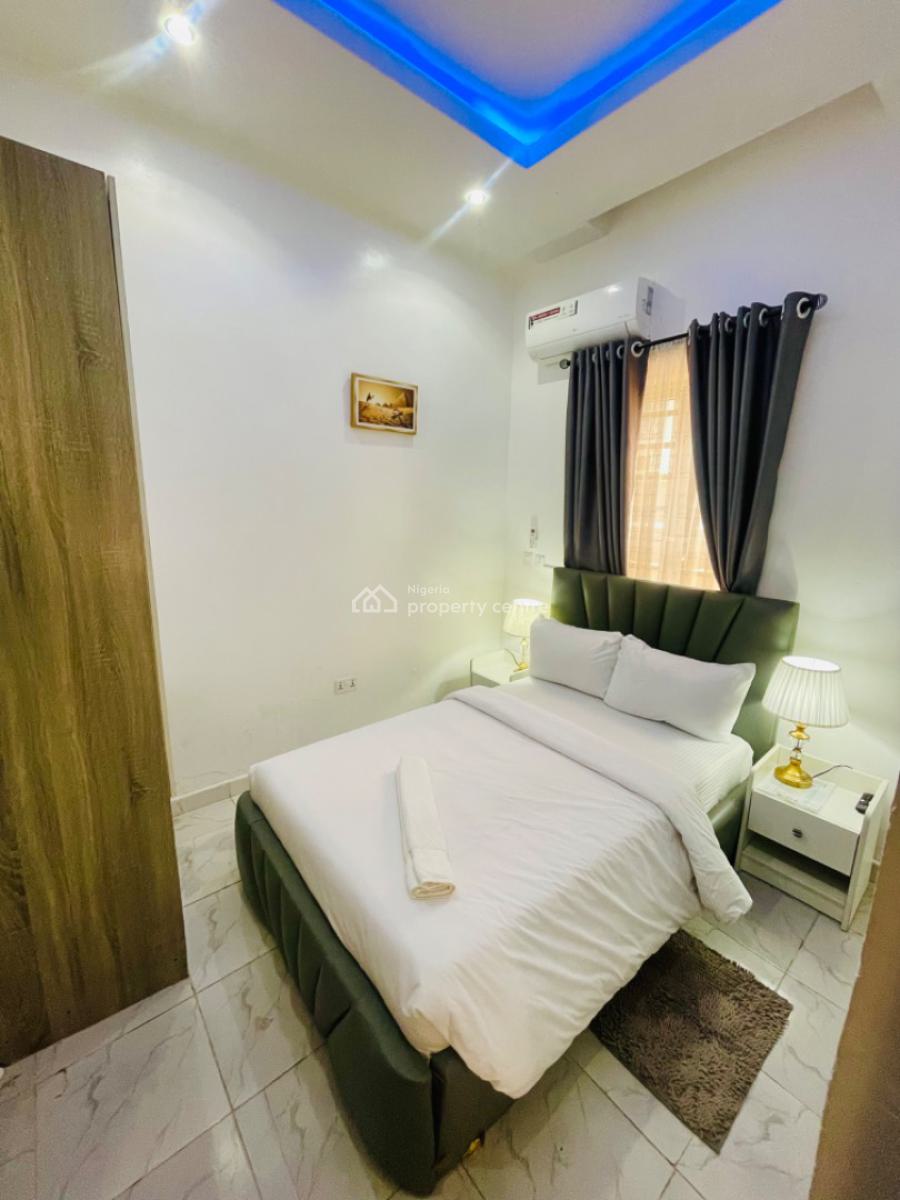 Luxury 3 Bedroom Apartment with Ps5 & Massage Machine, Lagos Business School, Ajah, Lagos, Flat / Apartment Short Let
