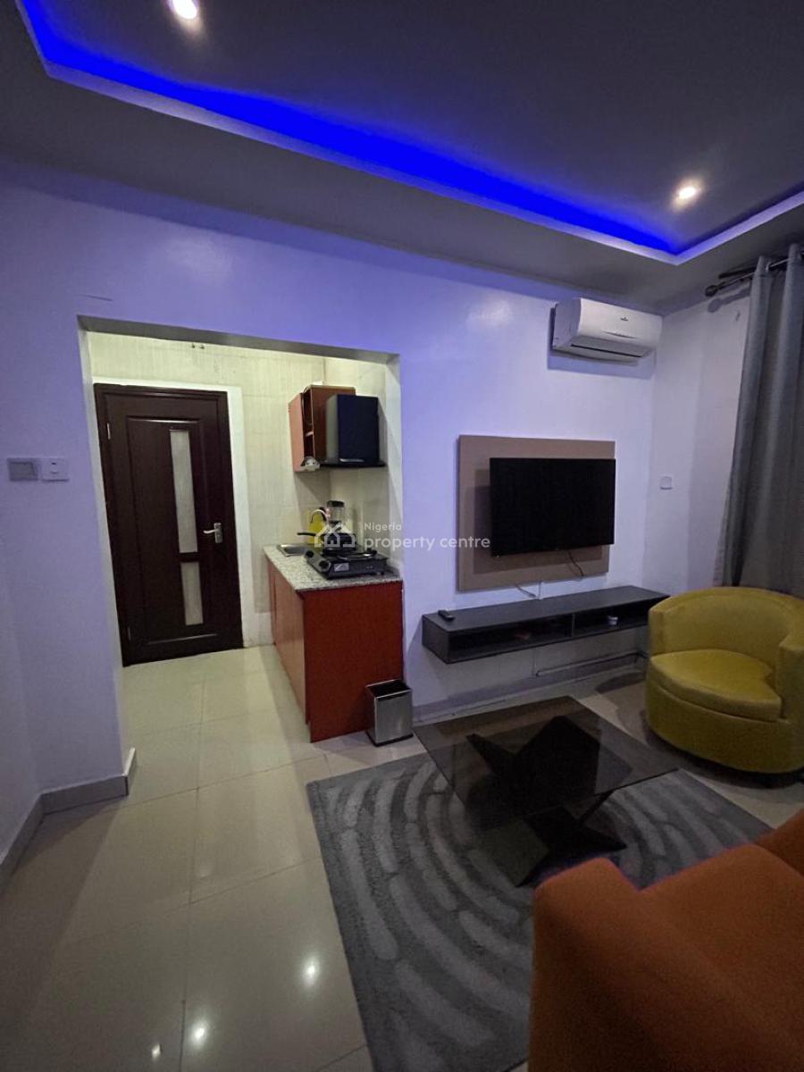 Lovely Furnished 1-bedroom Apartment Upstairs, Comes with Pool & Gym., Off Admiralty Way, Lekki Phase 1, Lekki, Lagos, Mini Flat (room and Parlour) for Rent