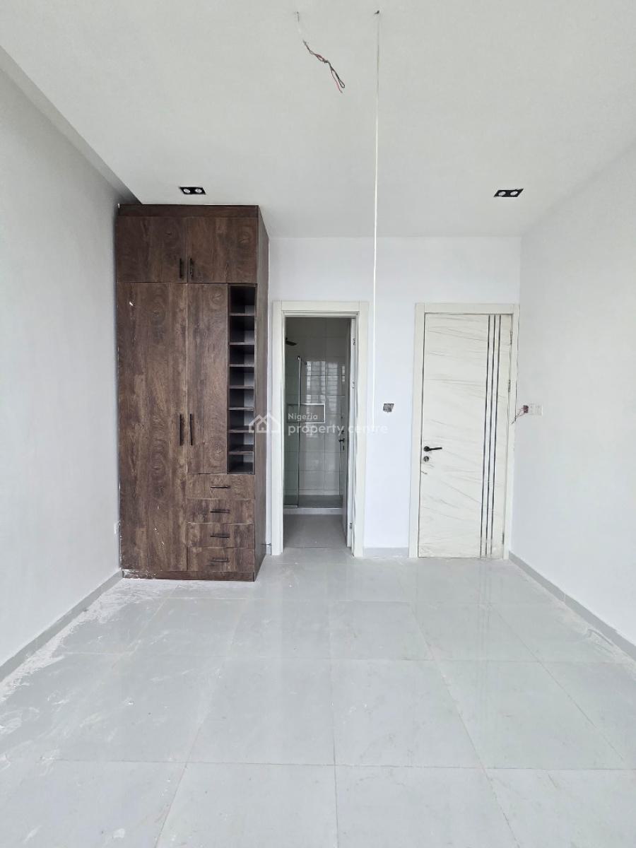 Stunning 2 Bedroom Apartment with a Pool,gym, Ologolo, Lekki, Lagos, Flat / Apartment for Sale