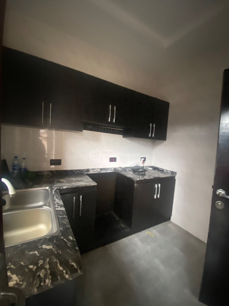 Standard Two Bedroom Apartment, Near Peaceland Ogombo, Ajah, Lagos, Flat / Apartment for Rent