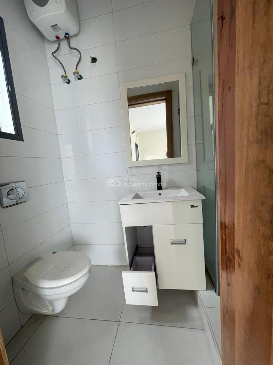 Massively Spacious Luxurious 6 Bedroom Fully Detached Duplex with Bq, Lekki Phase 1, Lekki, Lagos, Detached Duplex for Sale