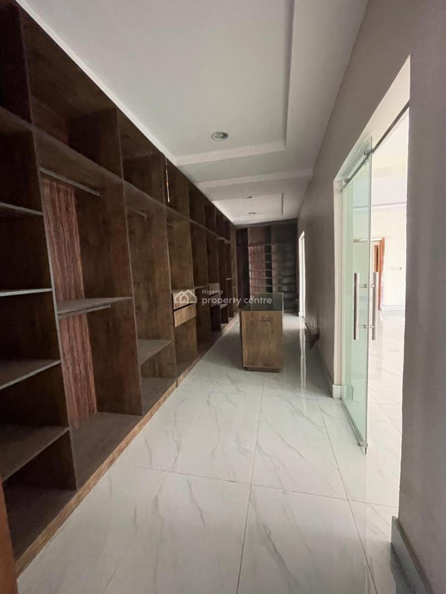 Massively Spacious Luxurious 6 Bedroom Fully Detached Duplex with Bq, Lekki Phase 1, Lekki, Lagos, Detached Duplex for Sale